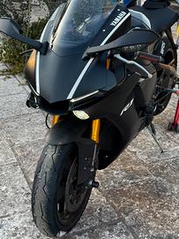 YAMAHA R1  Unico proprietario,  da vetrina