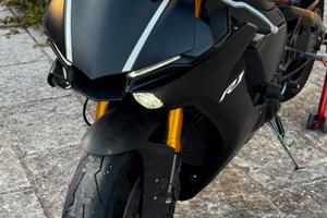 YAMAHA R1  Unico proprietario,  da vetrina