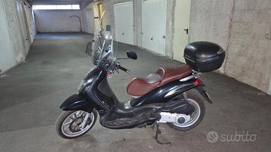 Piaggio Beverly 250 