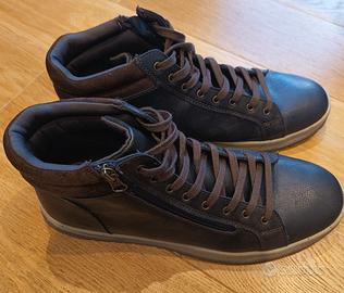 stivaletti da uomo con lacci e zip Bata