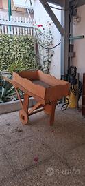 carrettino  in legno 
