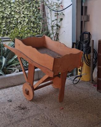 carrettino  in legno 