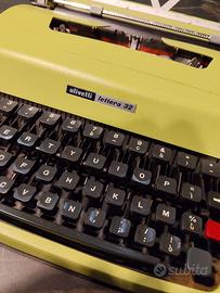Macchina da per scrivere lettera 32