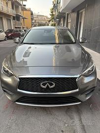 INFINITI Q30 - semi nuova