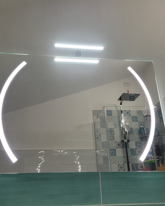 Specchio LED bagno