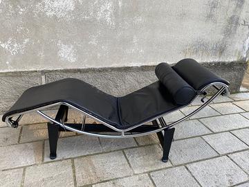 Chaise longue LC4 Cassina con certificazione