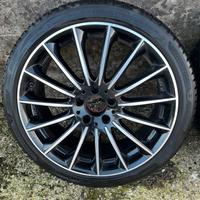 Cerchi in lega 19” con pneumatici Bridgestone
