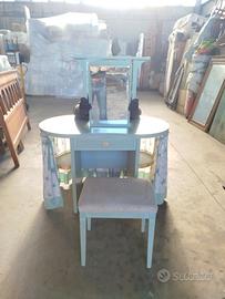 scrivania con specchio e sedia bambina 