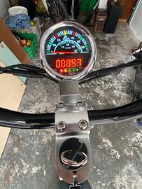 Monopattino elettrico con sellino