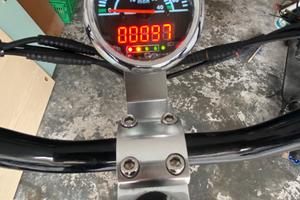 Monopattino elettrico con sellino