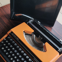 Macchina da scrivere Silverette II