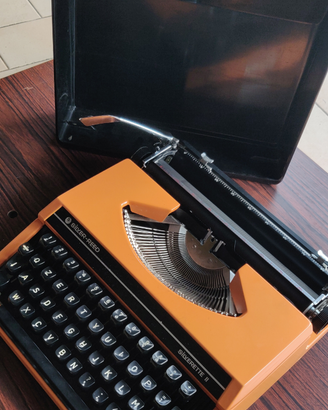 Macchina da scrivere Silverette II