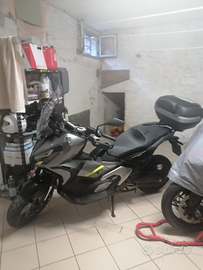 Moto honda xadv 750 anno 2024 km 320