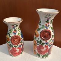 n.2 brocche per vino in ceramica, decorate a mano