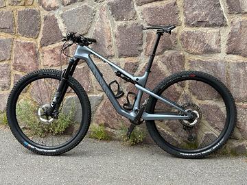 Canyon Lux Trail CF8 2024 taglia M