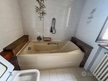 Vasco idromassaggio Ideal Standard