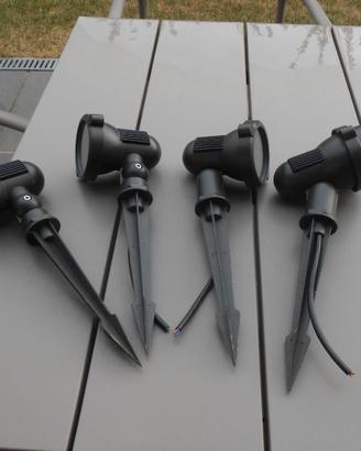4 Faretti da giardino led-picchetto-IP 65- Pari nu