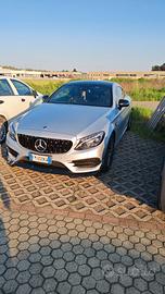 Mercedes C 220 d 4MATIC Coupé – Look AMG – Automat