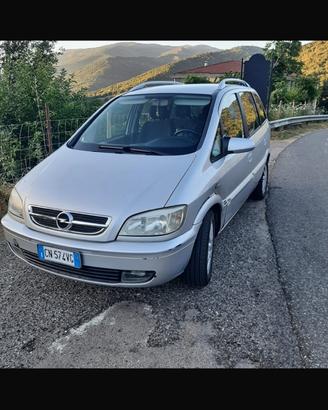 Opel zafira 2.2