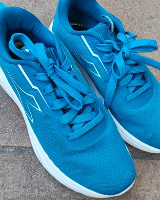 scarpe da ginnastica Diadora numero 41