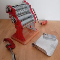 Macchina vintage per pasta Columbus
