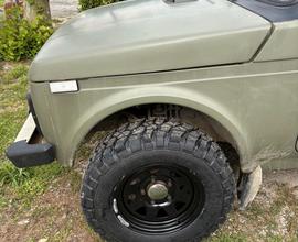 Lada Niva 1.7i cat autovettura 4 p. Con metano