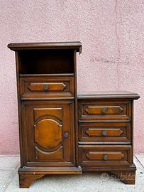 Mobiletto in legno