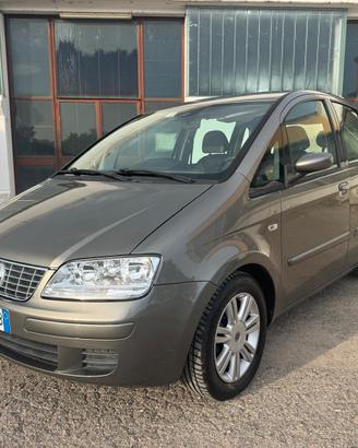 Fiat Idea 1.4 BlackEnergy GPL