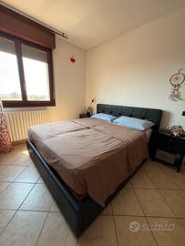 Letto e comodini moderni