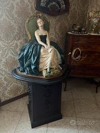 Antiquariato dama del 700