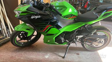 Kawasaki ninja 400