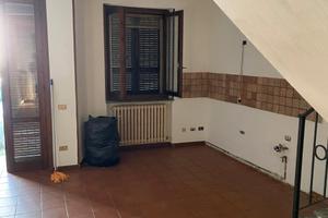 CASA indipendente di cortile, prezzo trattabile