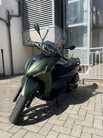 Piaggio - Beverly 400s