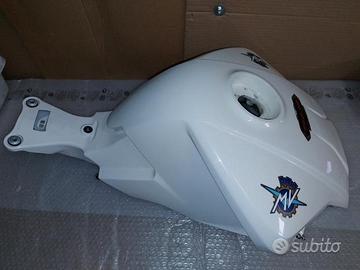 serbatoio benzina mv agusta brutale 800 675
