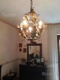 Lampadario classico stile floreale
