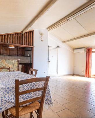 Bilocale mansardato con terrazza