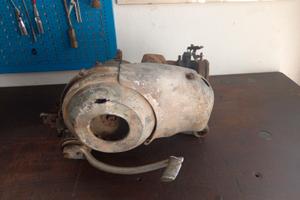 BLOCCO MOTORE VESPA VM2M FARO BASSO DEL 1954