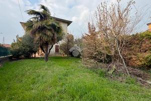3 LOCALI A SOLZA