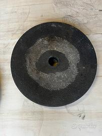 Disco in pietra per affilare coltelli