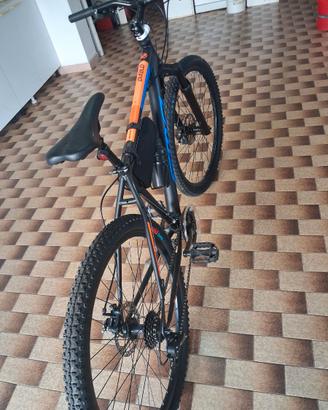 Mtb da uomo nuova ammortizzata