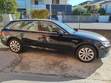 Audi A4 1.4 TFSI Avant Design Navi+Xenon+Virtual