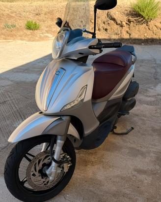 Piaggio Beverly 350