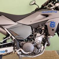 Husqvarna SM 610 - 2011