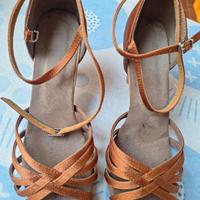 Scarpe da ballo latino americano