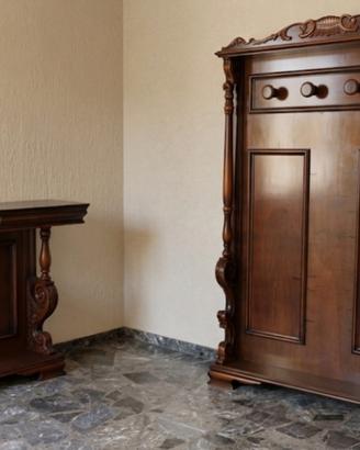 Consolle e Appendiabiti in legno intagliato 
