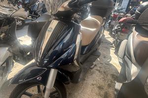 Piaggio Beverly Tourer 300
