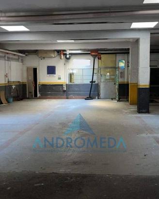 Box / Garage di 1000 m² a San Giorgio a Cremano