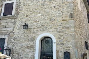 Casa in pietra nel borgo di Roccacaramanico