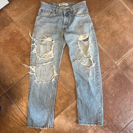jeans levis con strappi w31 l30