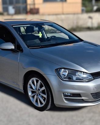 Volkswagen Golf 2.0 TDI 5p. 4MOTION Highline BlueM
